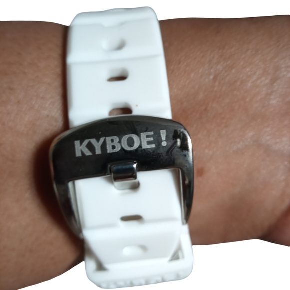 Kyboe Women's White Silicone Watch w/ Pink Crystal Bezel 40 mm - Picture 4 of 4